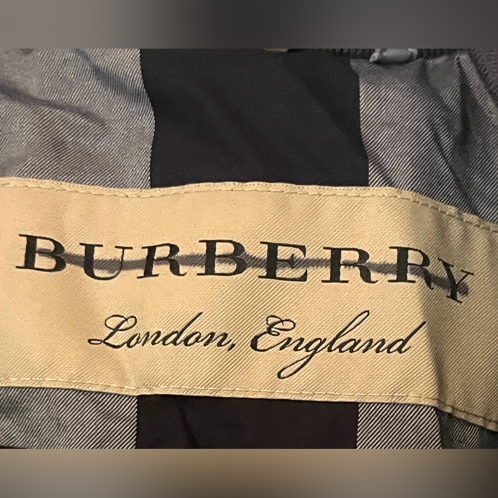 Burberry Light Jacket - Picture 5 of 6